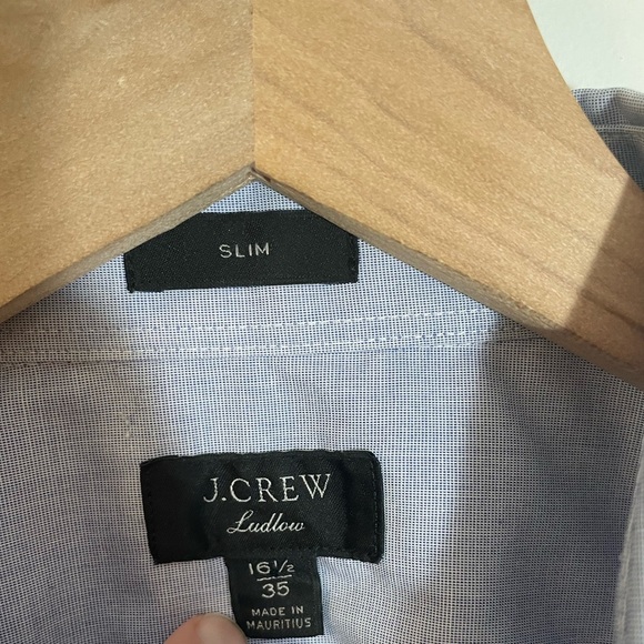 J Crew Men's Ludlow Dress Shirt Size L 16 1/2 - 35 Blue Slim Fit Button Down EUC - Picture 2 of 11